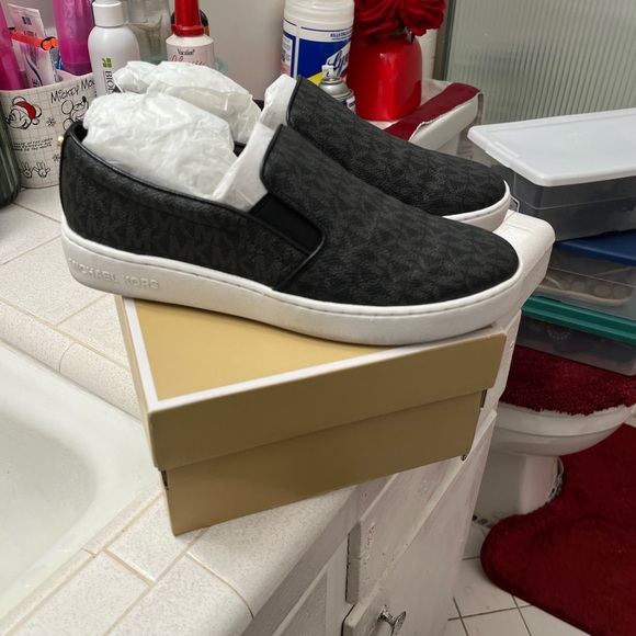 Michael Kors Slip-On Shoes - Picture 1 of 11